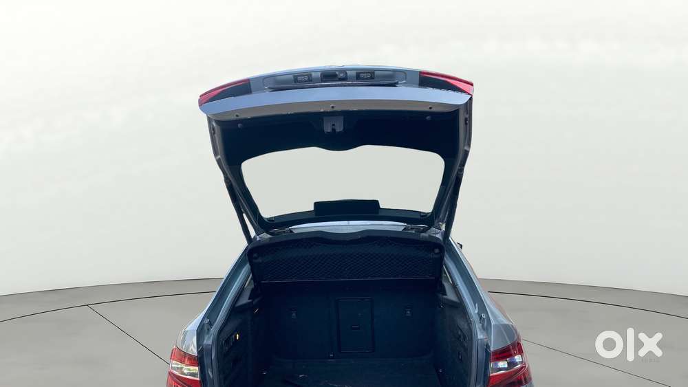 Skoda Superb Lk 1.8 Tsi At, 2018, Petrol