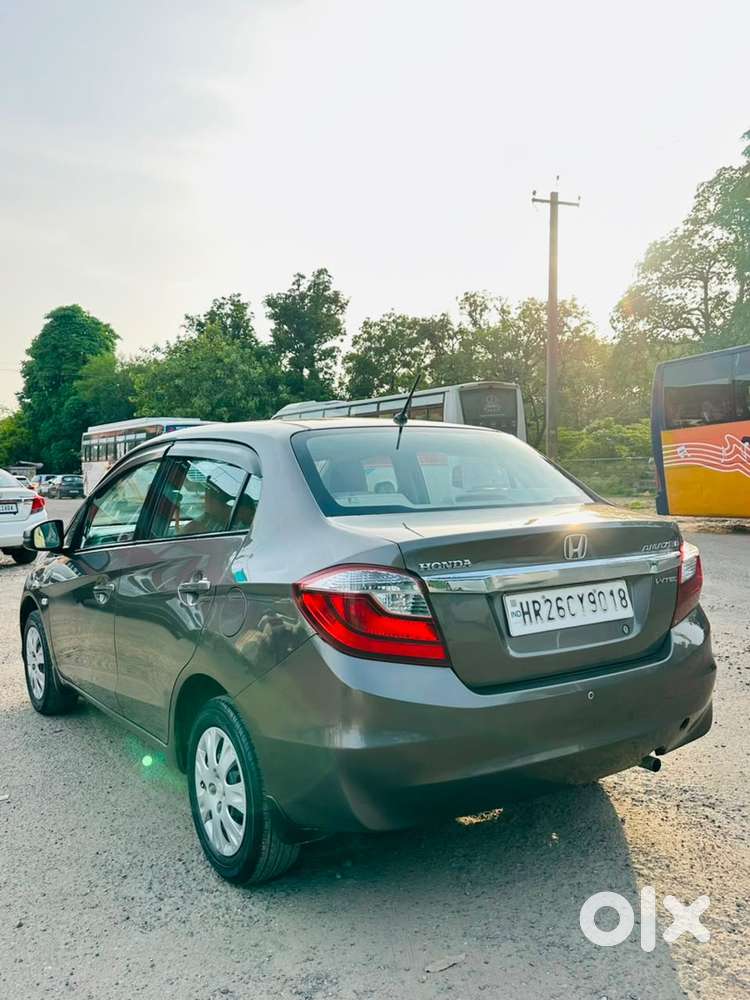 Honda Amaze Petrol 2016 . Both Keys. Insurance Valid. 2 Airbags