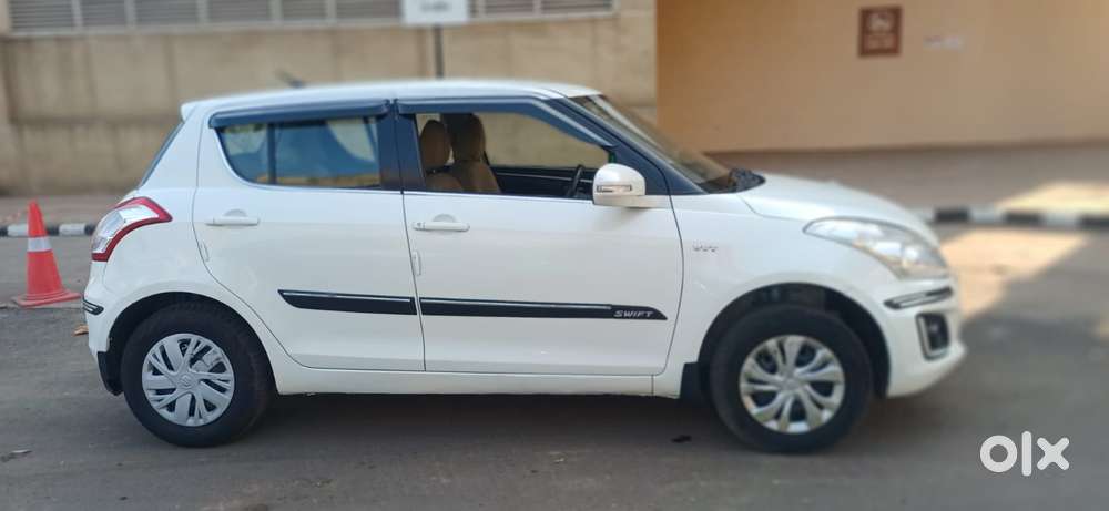 Maruti Suzuki Swift Vxi Optional, 2017, Petrol
