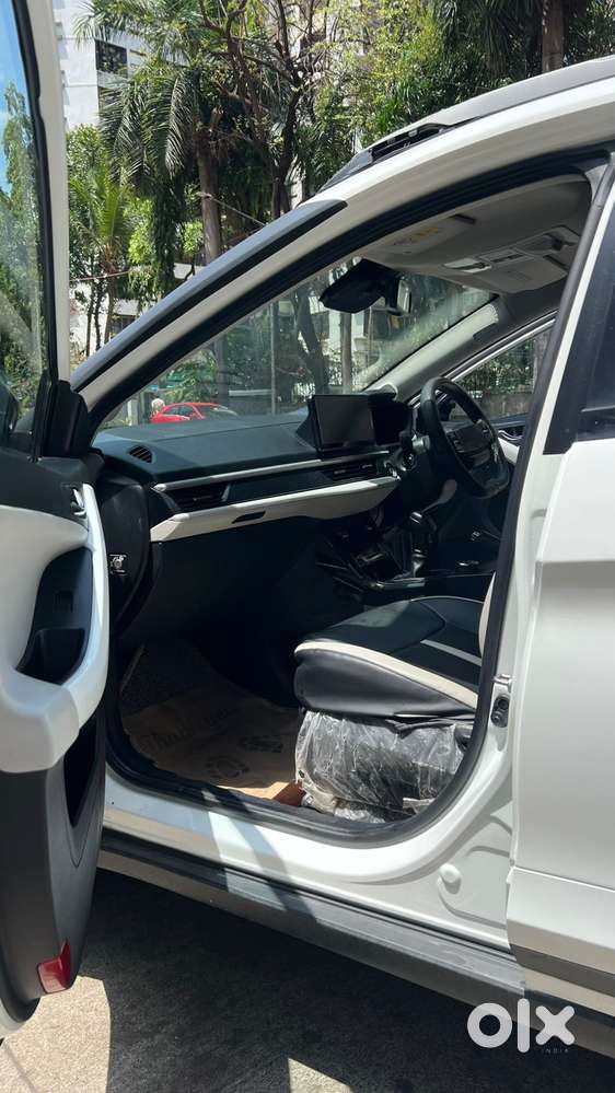 Tata Nexon Creative Plus 1.2 Revotron Petrol 6 Mt, 2023, Petrol