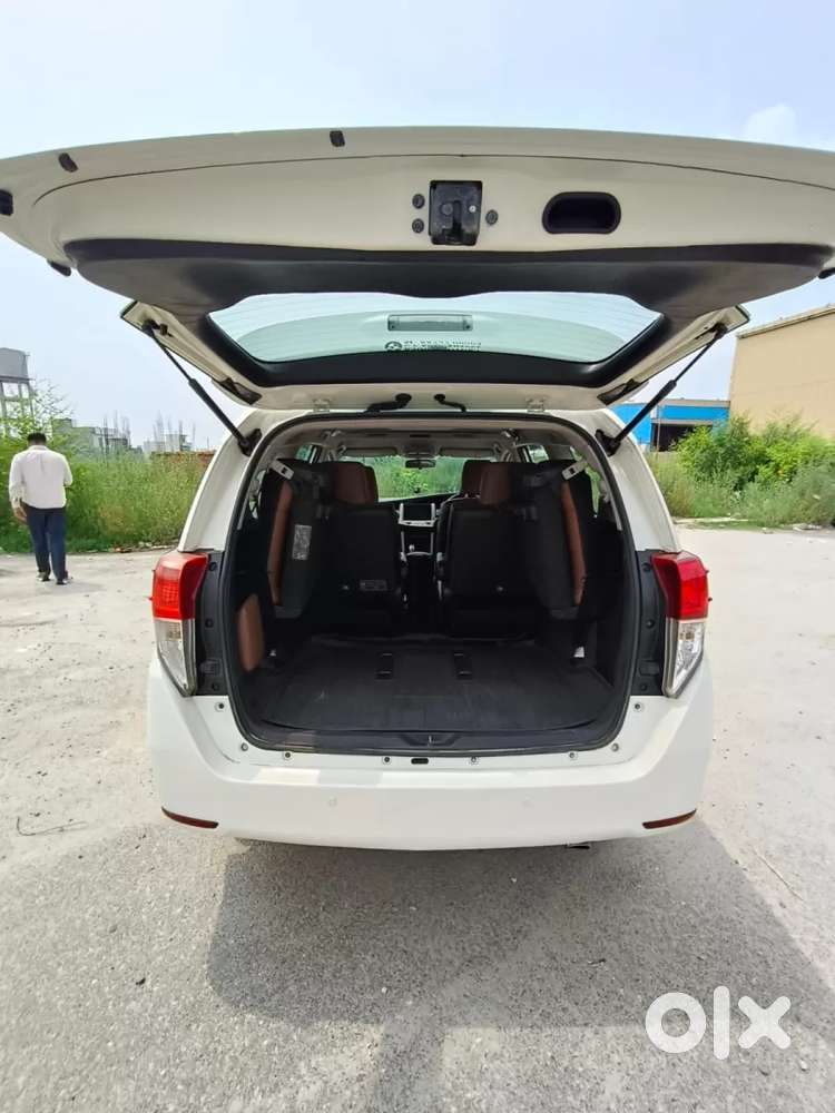 Toyota Innova Crysta 2.8 Zx At 7 Seater, 2019, Diesel