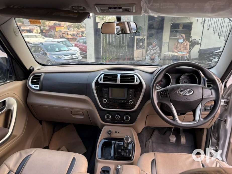 Mahindra Tuv 300 T8 Amt (automatic), 2018, Diesel