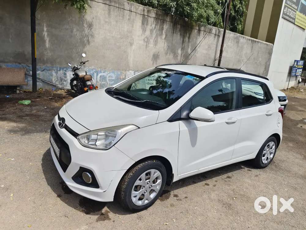 Hyundai Grand I10 Sportz 2017  Excellent Condition  Well Maintained
