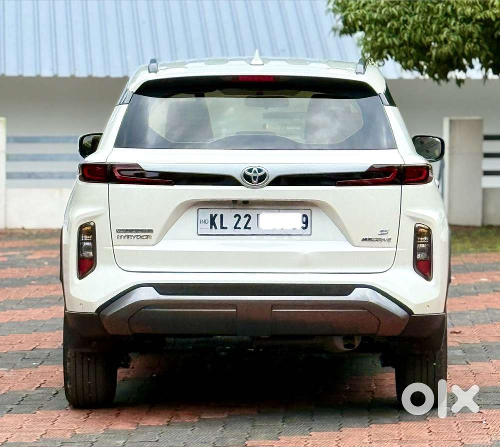 Toyota Urban Cruiser Hyryder 1.5 S Neo Drive At, 2025, Petrol