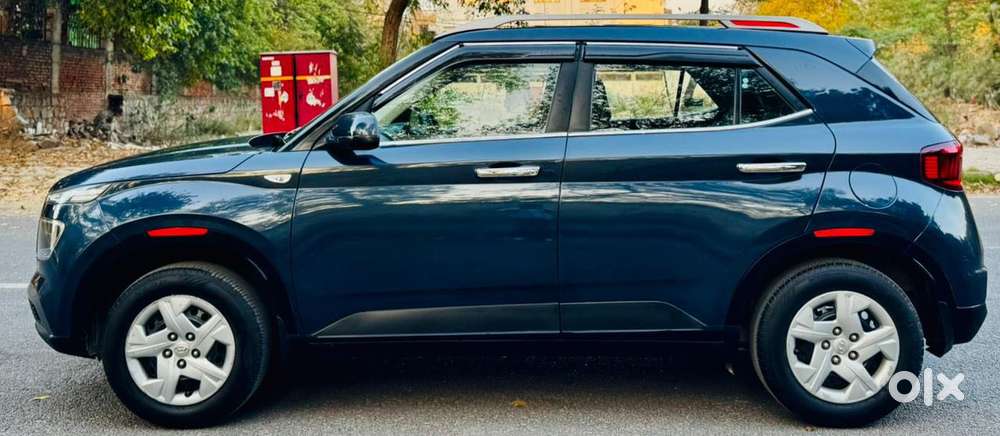 Hyundai Venue E 1.2 Petrol, 2019, Cng & Hybrids