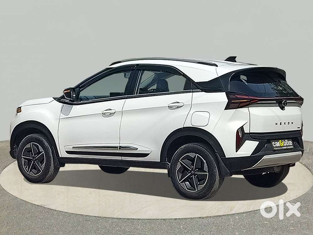 Tata Nexon Creative Plus 1.2 Revotron Petrol 6 Mt, 2024, Cng & Hybri..