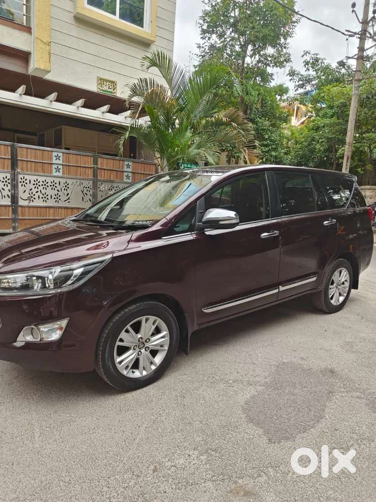 Toyota Innova Crysta 2.8 Zx At 7 Seater, 2016, Diesel