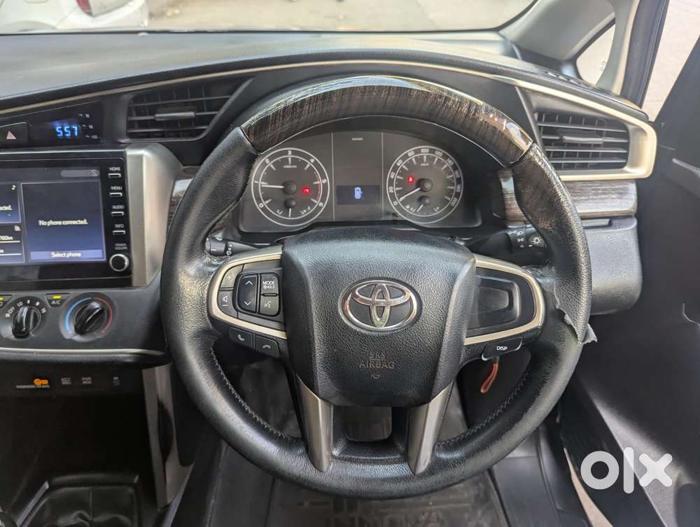Toyota Innova Crysta 2.4 G Mt 8s, 2022, Diesel