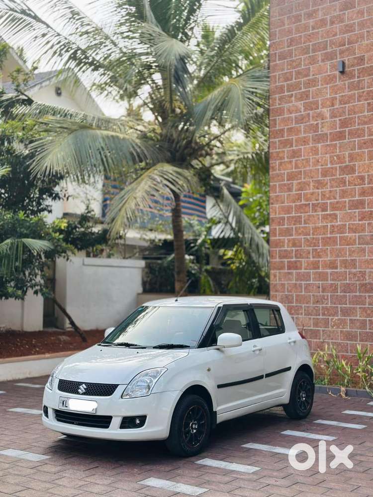 Maruti Suzuki Swift Dzire 2011 Diesel Well Maintained