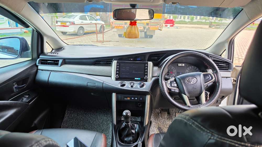 Toyota Innova Crysta 2.4 G Mt, 2022, Diesel