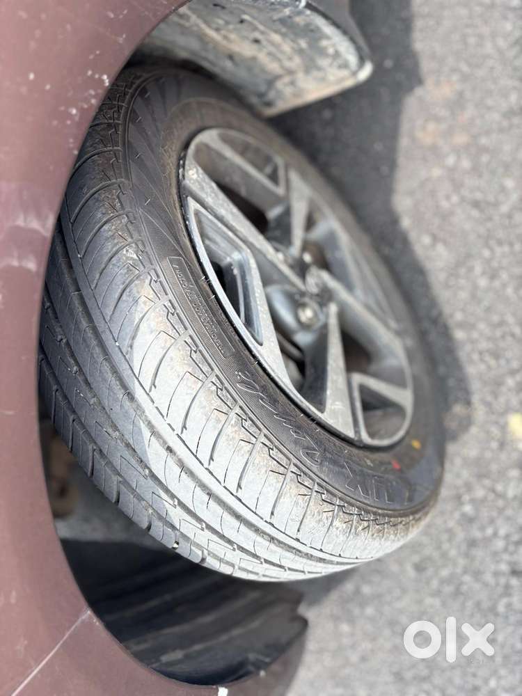 Hyundai Aura Sx Plus Automatic, 2020, Petrol