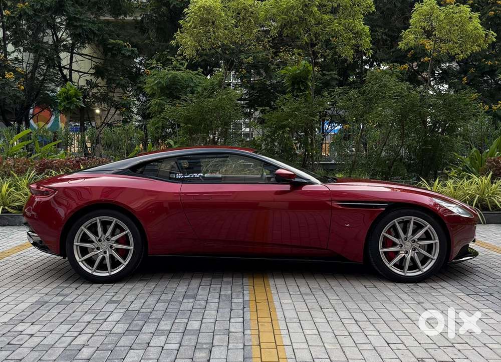 Aston Martin Db11 2017 Petrol Luxury