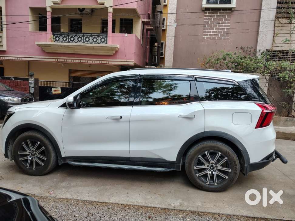 Mahindra Xuv700 Ax7l 6 Str At, 2025, Diesel