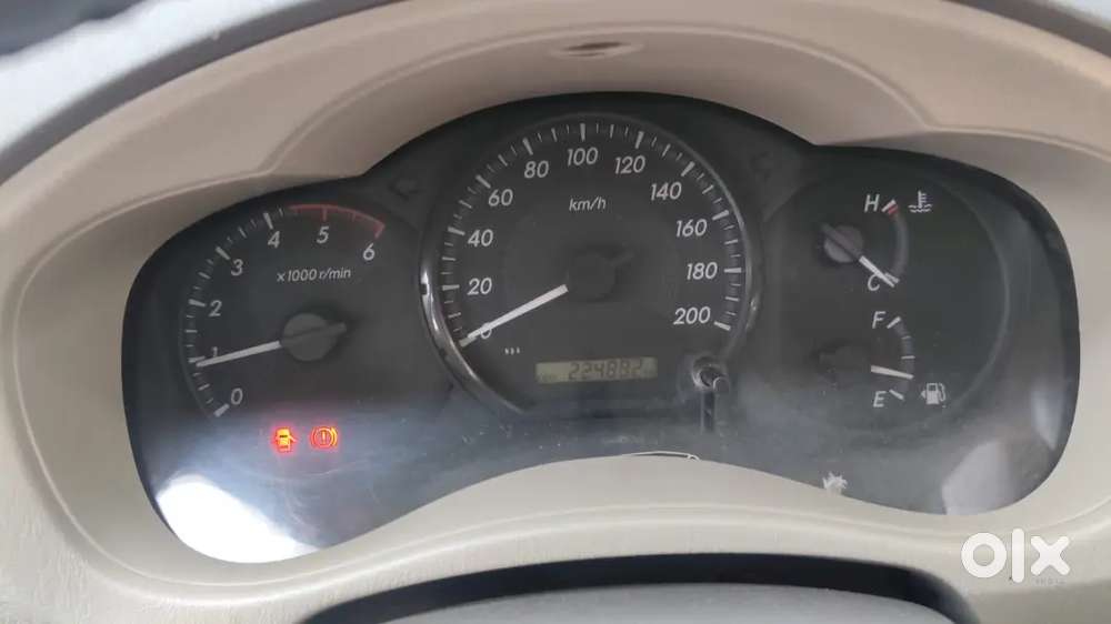 Toyota Innova 2.5 G 2014