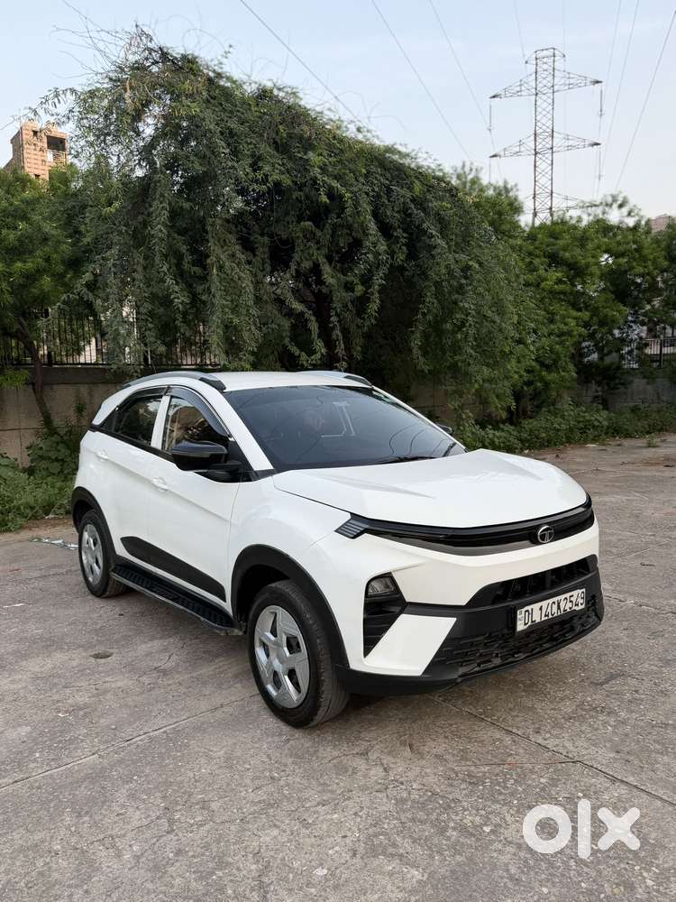 Tata Nexon Smart Plus1.2 Revotron Petrol 5 Mt, 2024, Cng & Hybrids