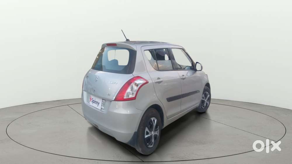 Maruti Suzuki Swift Vxi Cng, 2012, Cng & Hybrids