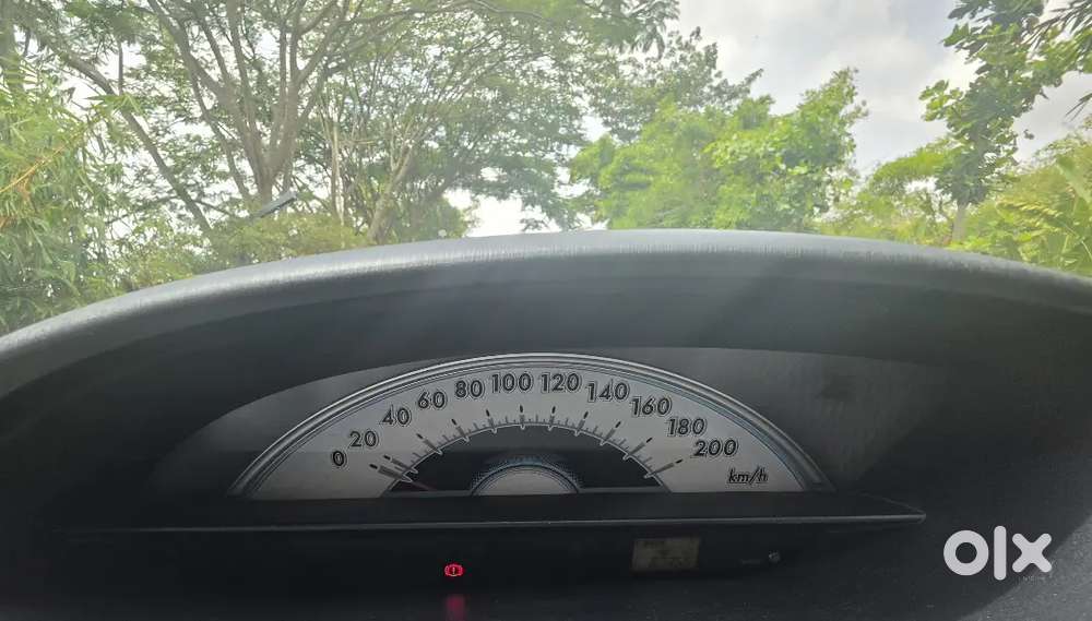 Toyota Etios Liva 1.2 2011