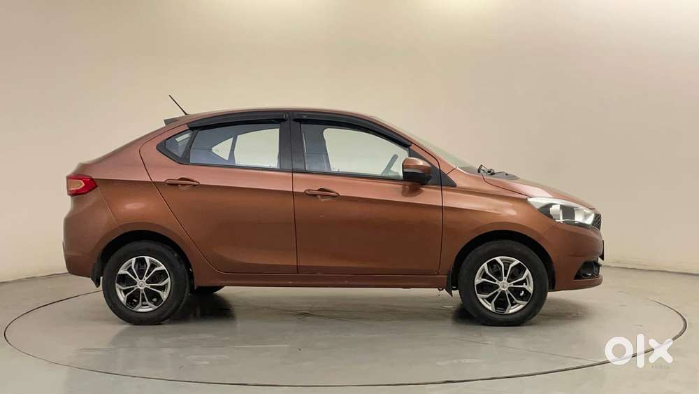 Tata Tigor 1.2 Revotron Xt, 2017, Petrol