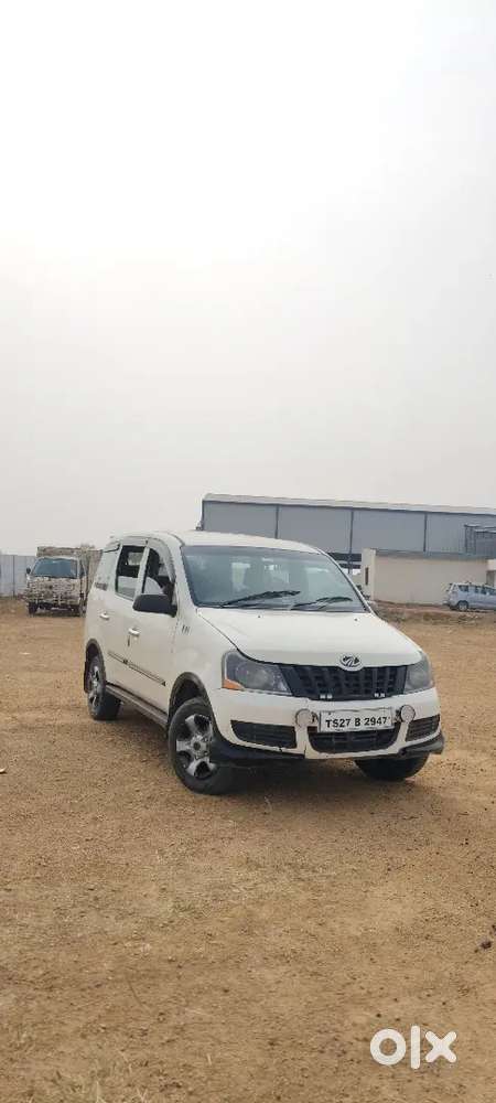 Mahindra Xylo 2013