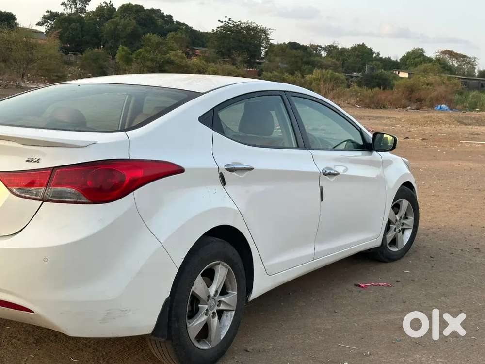 Hyundai Elantra 2013 Diesel 60000 Km Driven