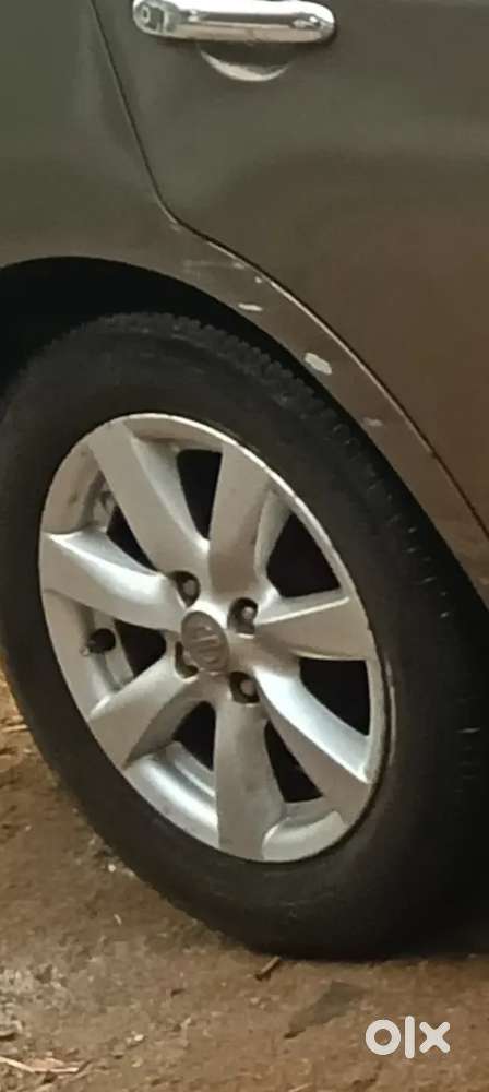 Mahindra Bolero 2013
