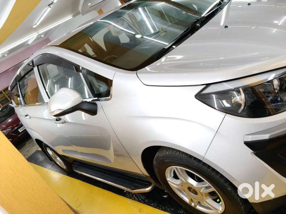 Mahindra Marazzo M4 8str, 2018, Diesel
