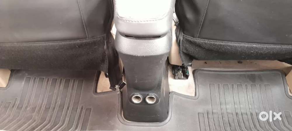 Toyota Yaris V Cvt, 2018, Petrol