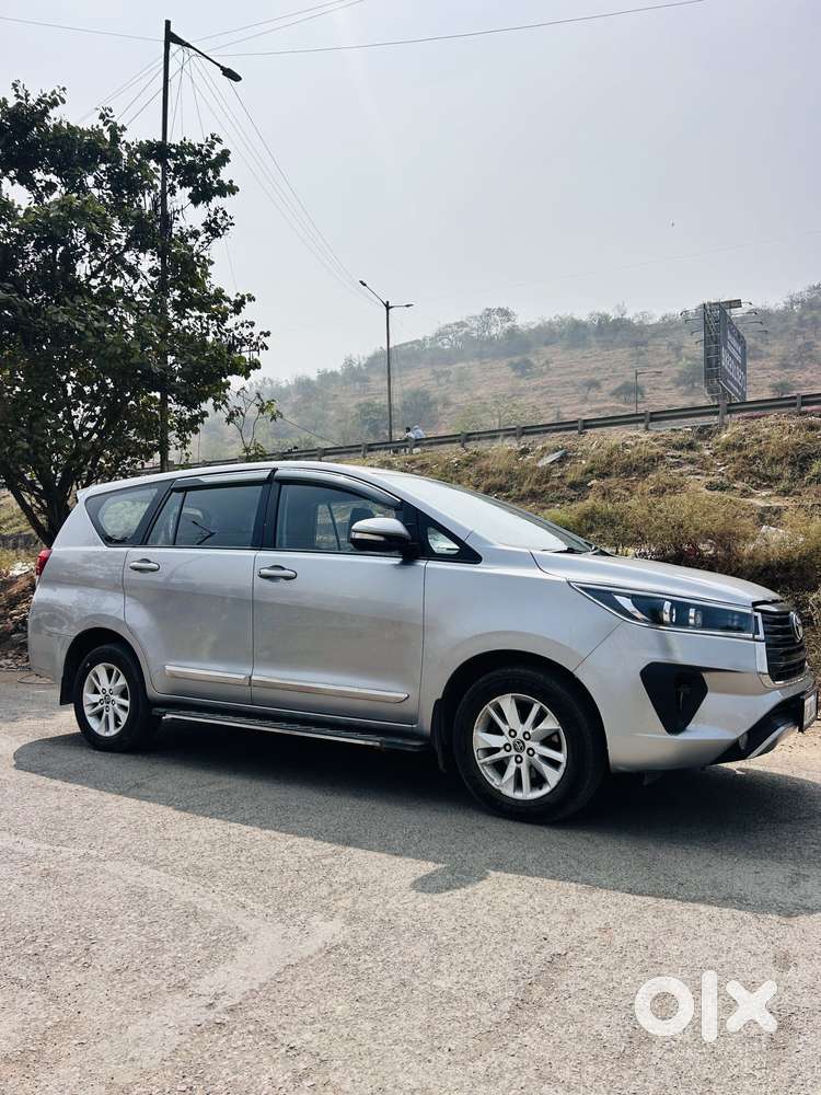 Toyota Innova Crysta 2.4 Gx Mt 8s, 2017, Diesel