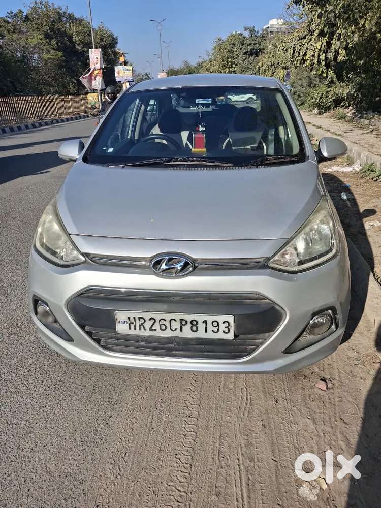 Hyundai Xcent Base 2015