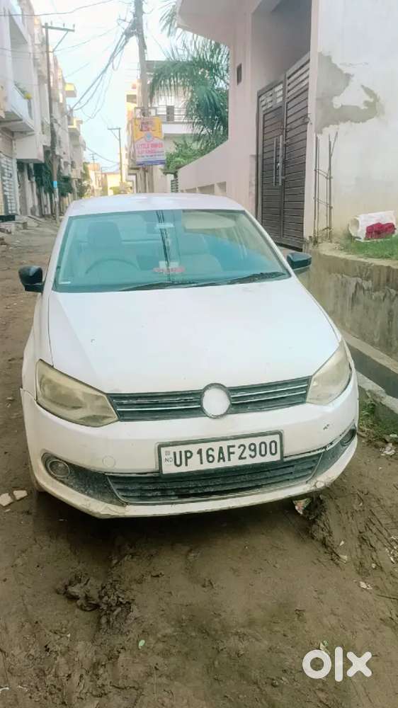 Volkswagen Vento 1.6 Petrol October/2011 Model