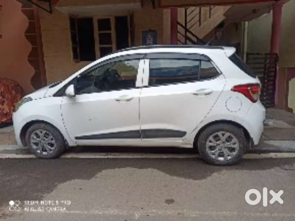 Urgent Selling Hyundai Grand I10 2016 Petrol 84000 Km Driven