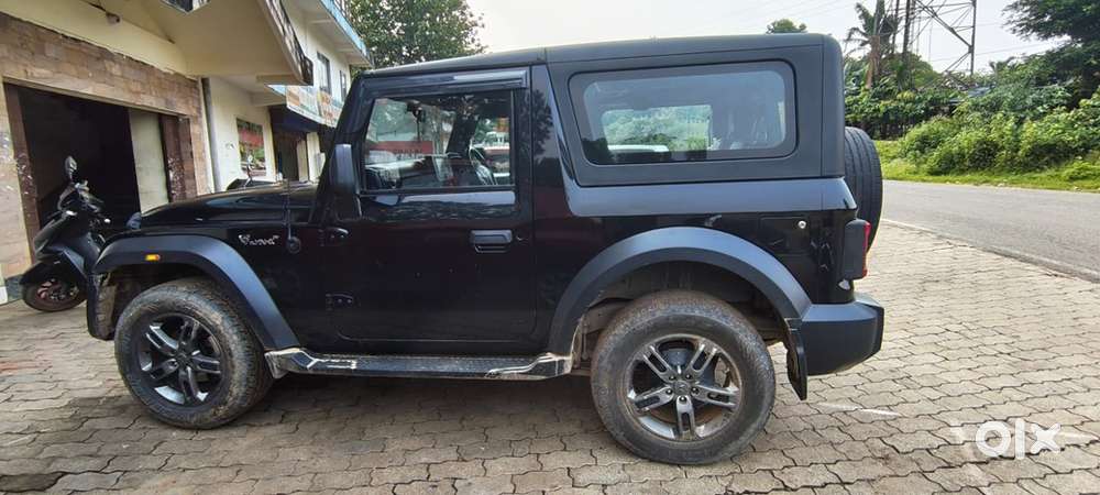 Mahindra Thar Black 2023