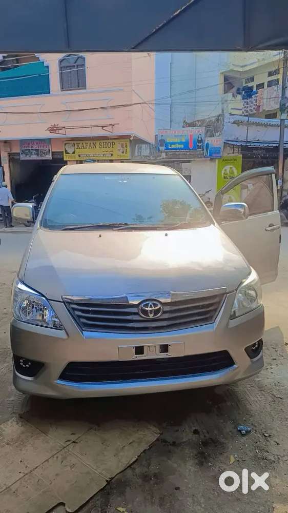Toyota Innova Taxi Plate 2016