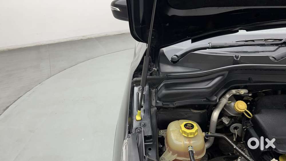 Mahindra Xuv300 W8 Amt Optional Diesel, 2022, Petrol