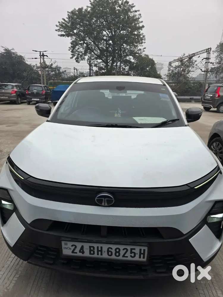 Well-maintained July 2024 [nexon Smart +s] Petrol / Cng Automatic