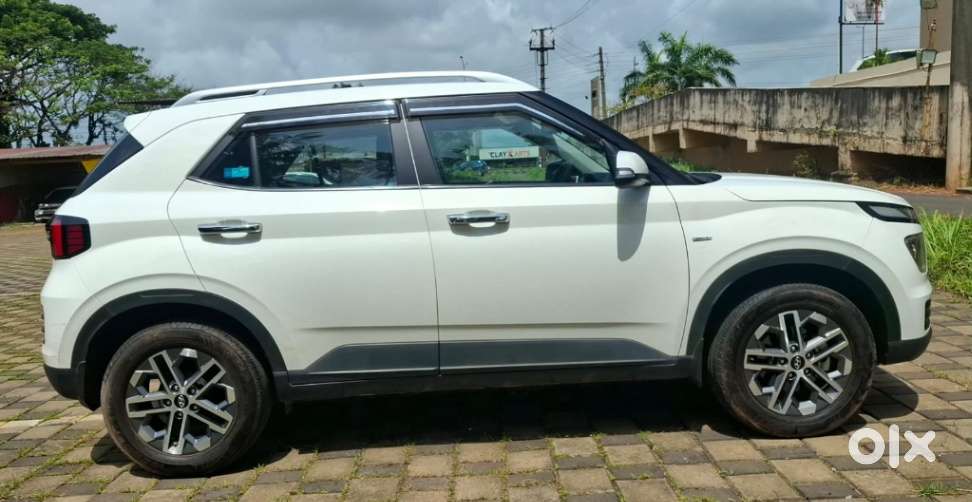 Hyundai Venue Sx Plus Turbo Dct, 2023, Petrol