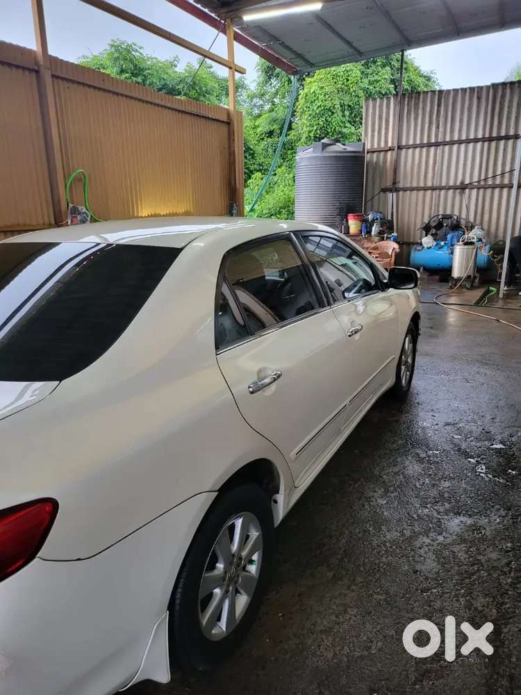 Toyota Corolla Altis 2010 Petrol