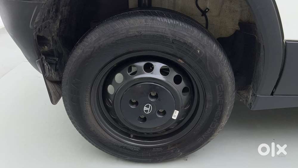 Tata Punch Pure, 2025, Petrol