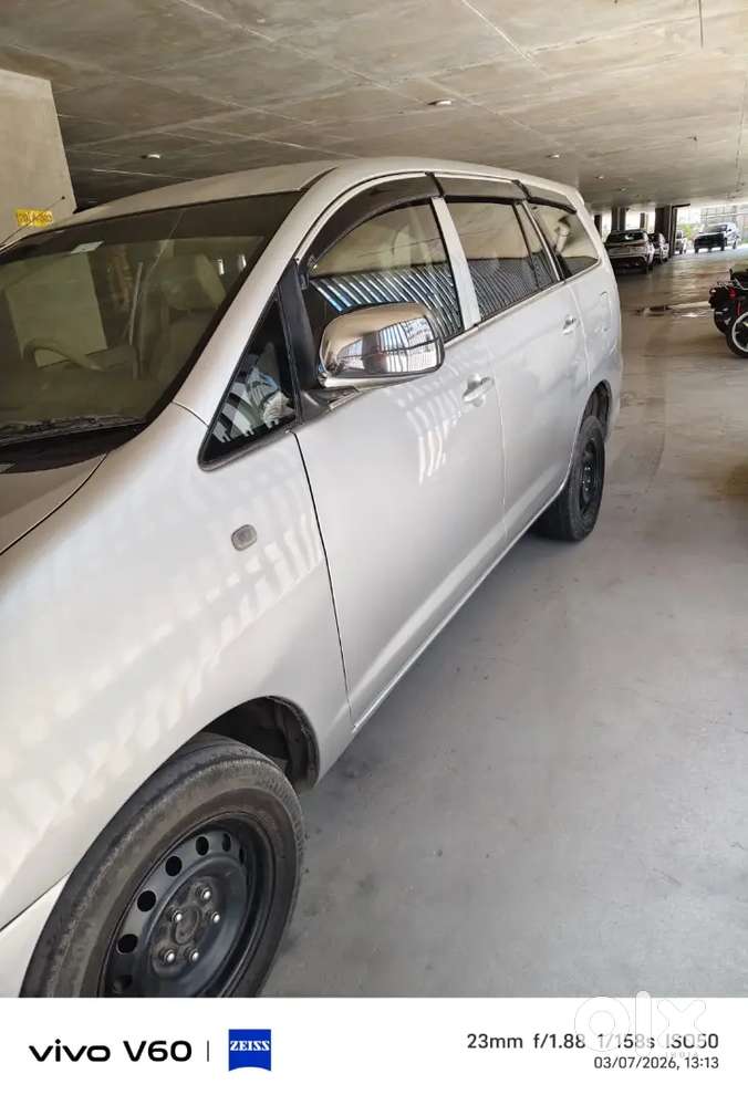 Toyota Innova 2012 Diesel 43000 Km Driven