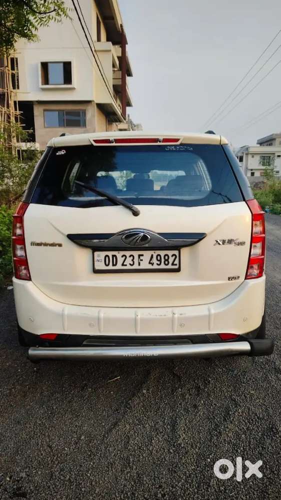 Xuv 500 , W9, New Tyres, Company Service Record
