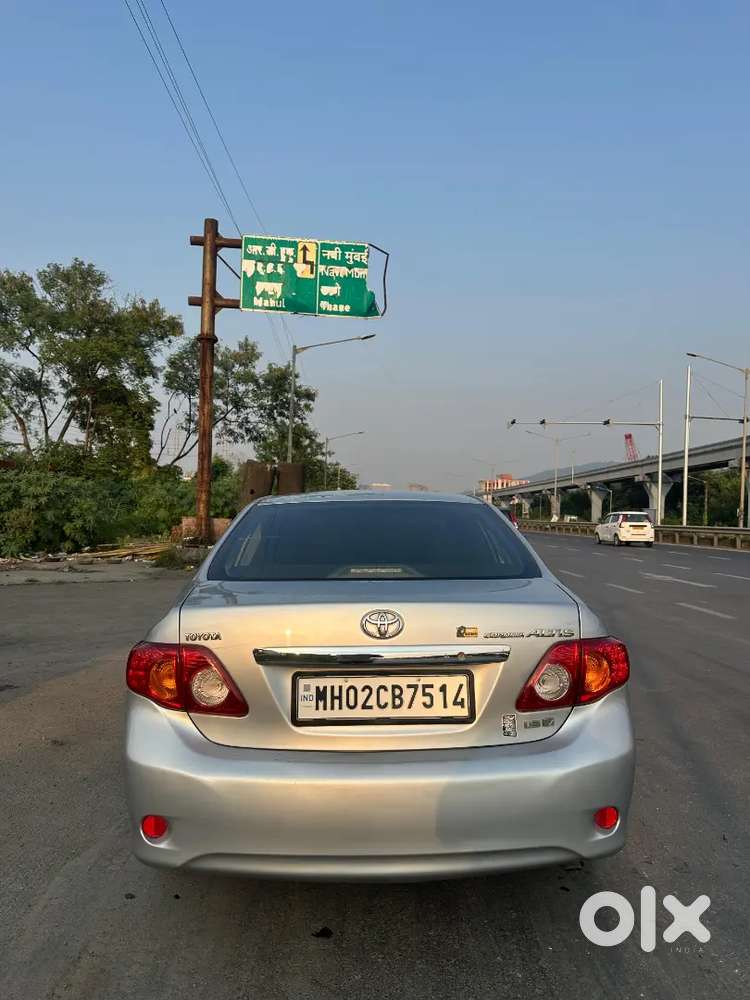 Toyota Corolla Altis 2011 Car