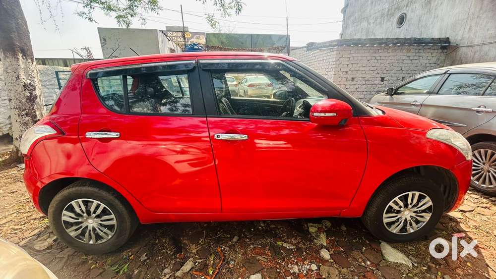 Maruti Suzuki Swift Vxi, 2017, Petrol