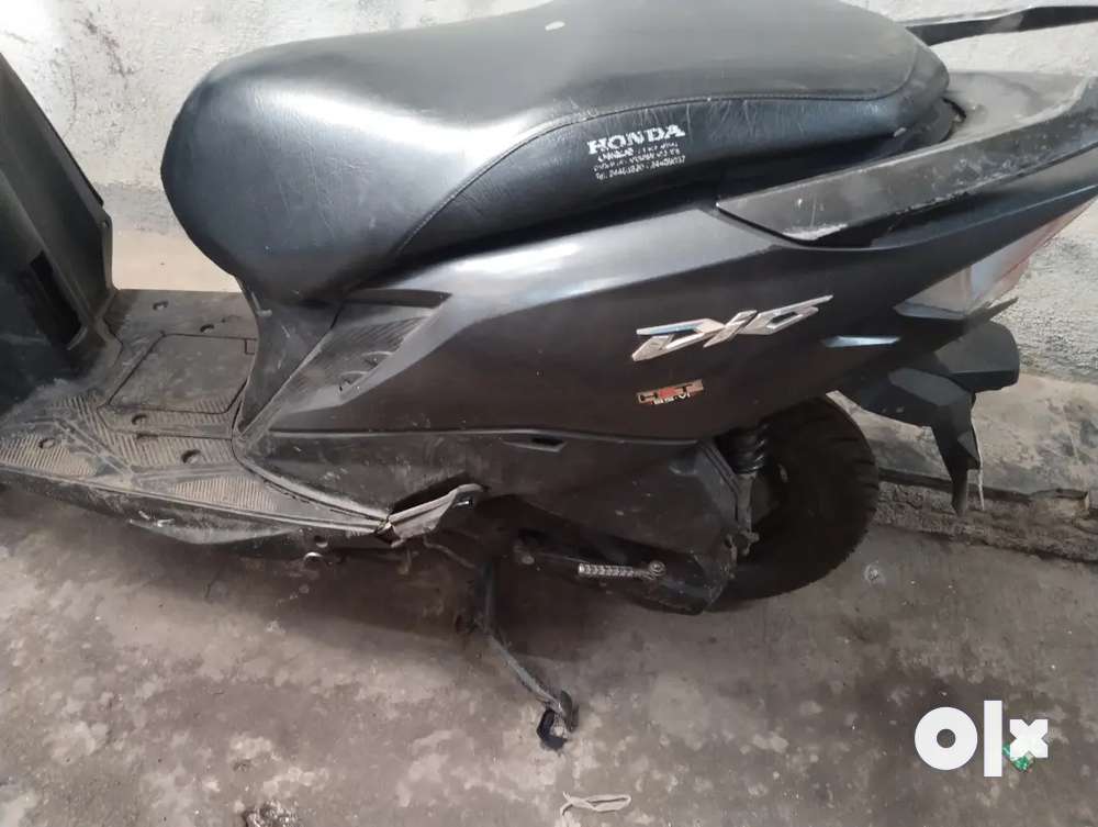 Honda dio black discount images