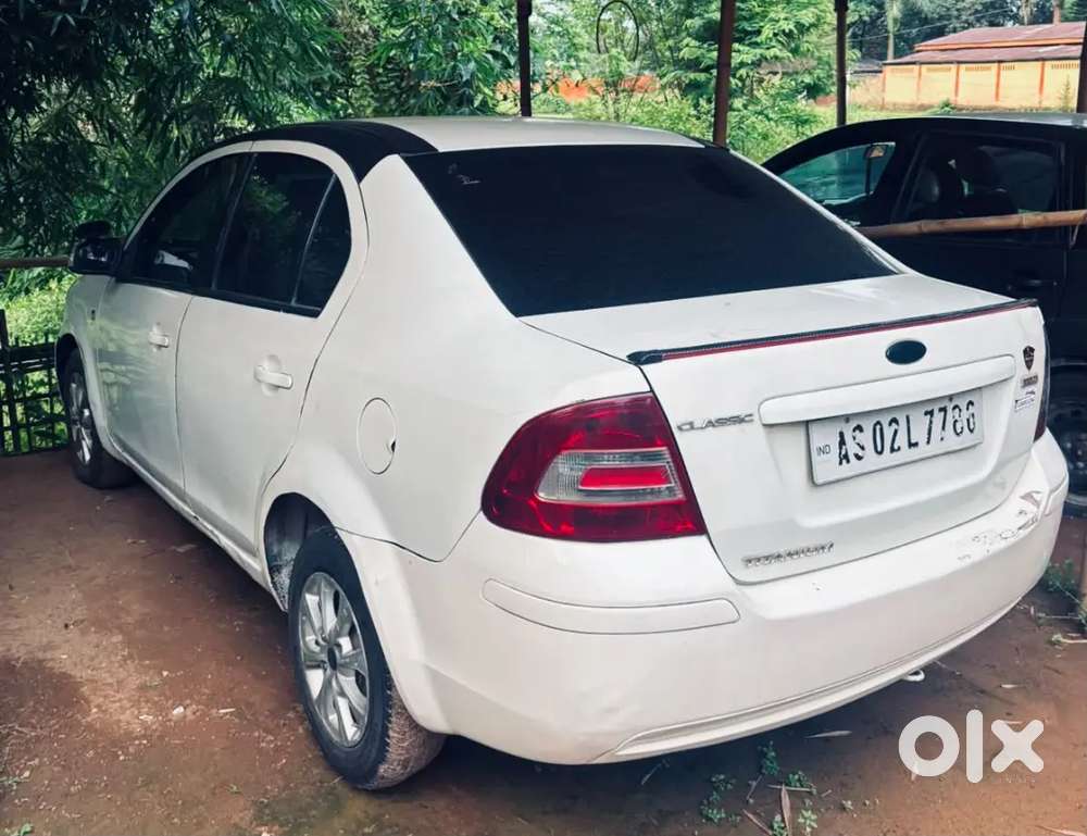 Ford Fiesta Lxi 2014 Year Car