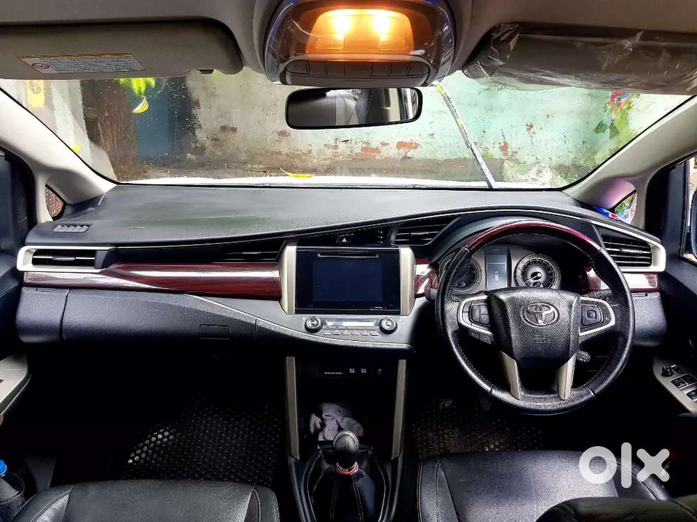 Toyota Innova Crysta 2016