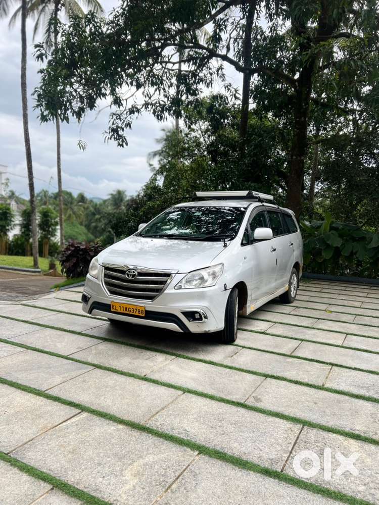 Toyota Innova 2010 Km Driven