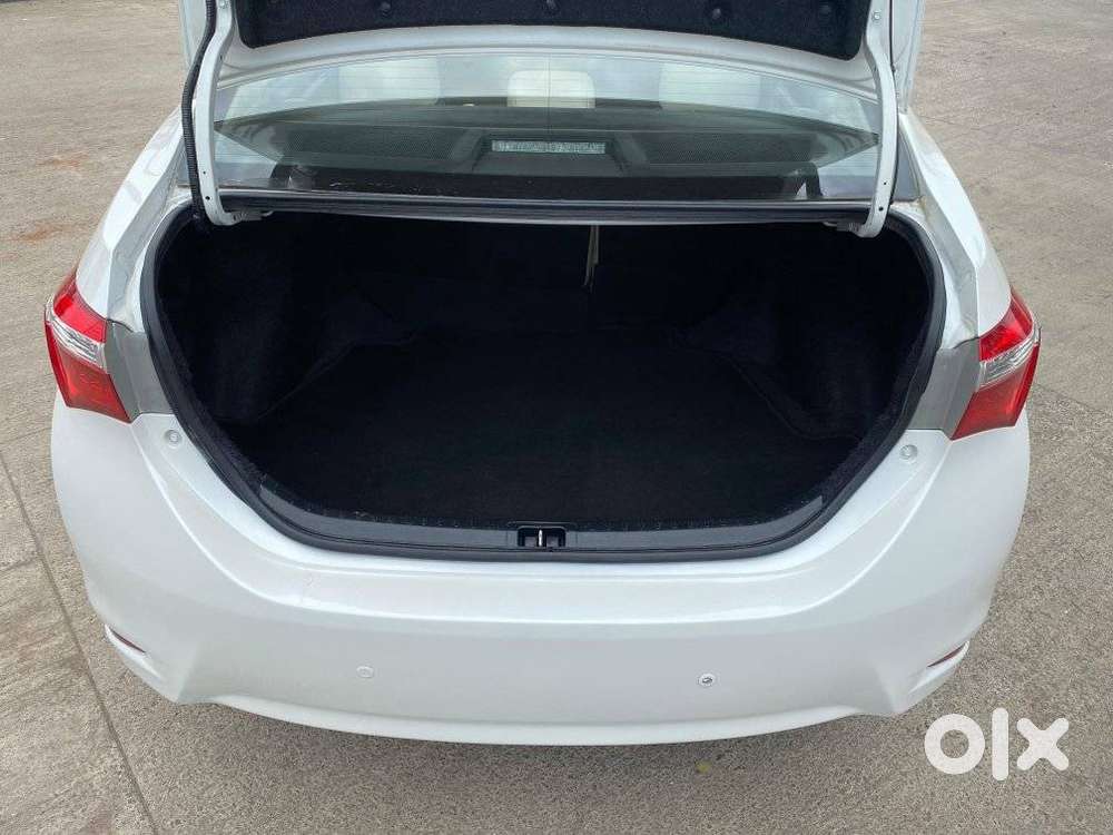 Toyota Corolla Altis 2013-2017 Vl At, 2016, Petrol