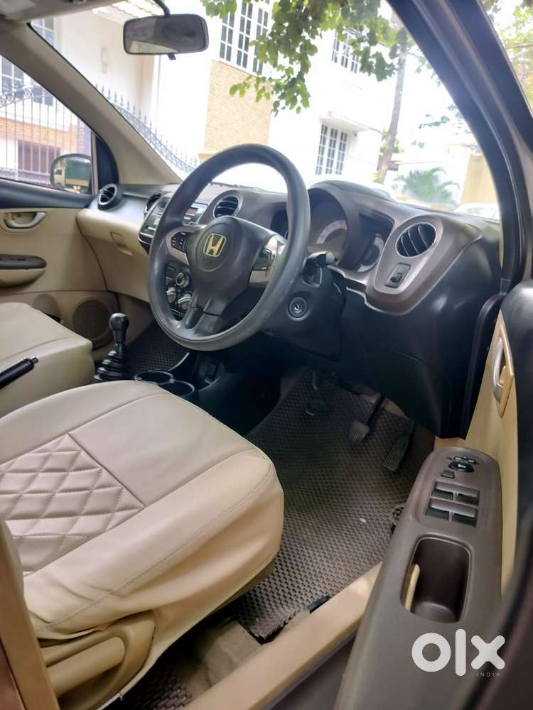 Honda Brio V Mt, 2012, Petrol