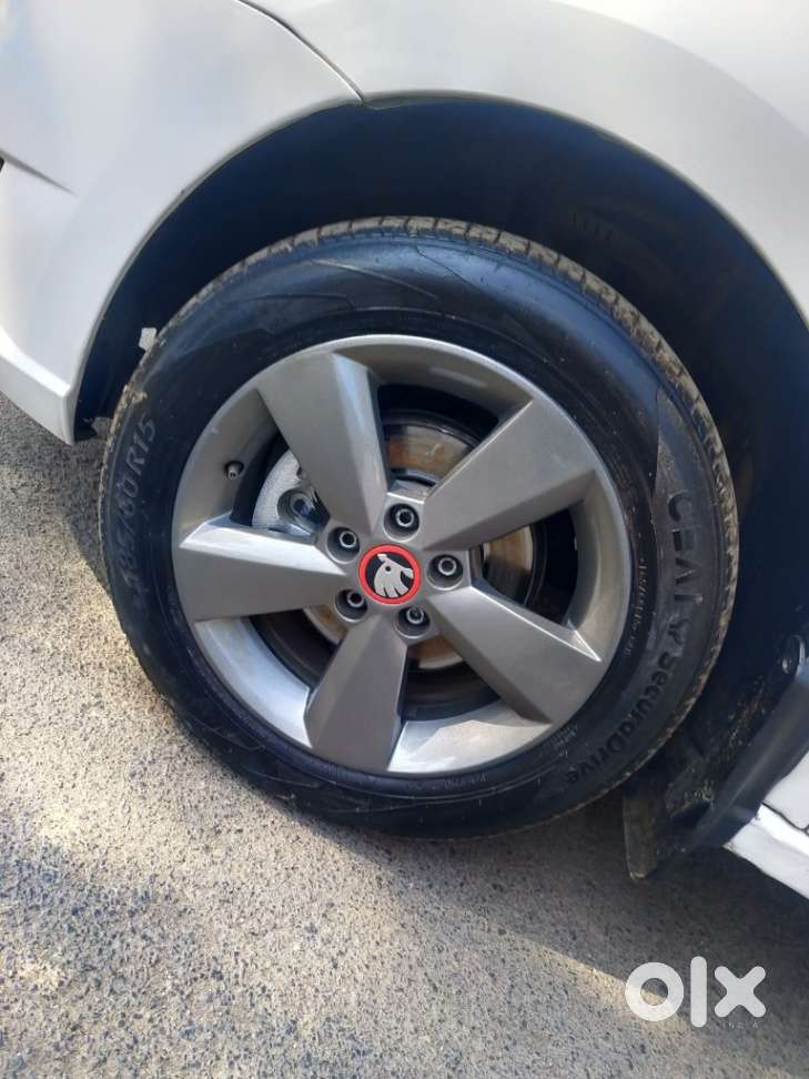 Skoda Rapid Ambition 1.6 Mpi Manual Plus Alloy, 2017, Petrol