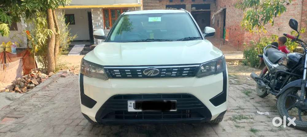 Mhindra Xuv 300 W6